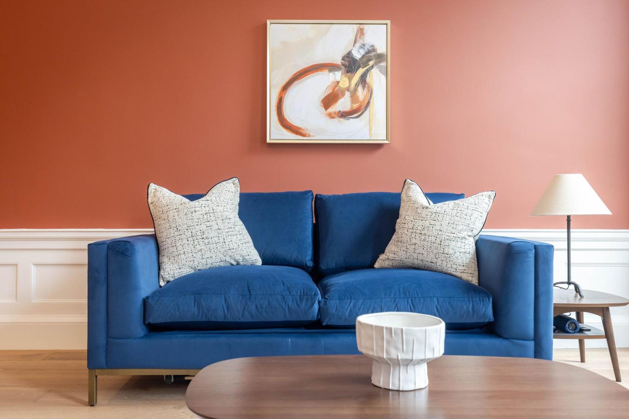 Dragon Suites Luxury Serviced Apartments At Walker Street, Edinburgh